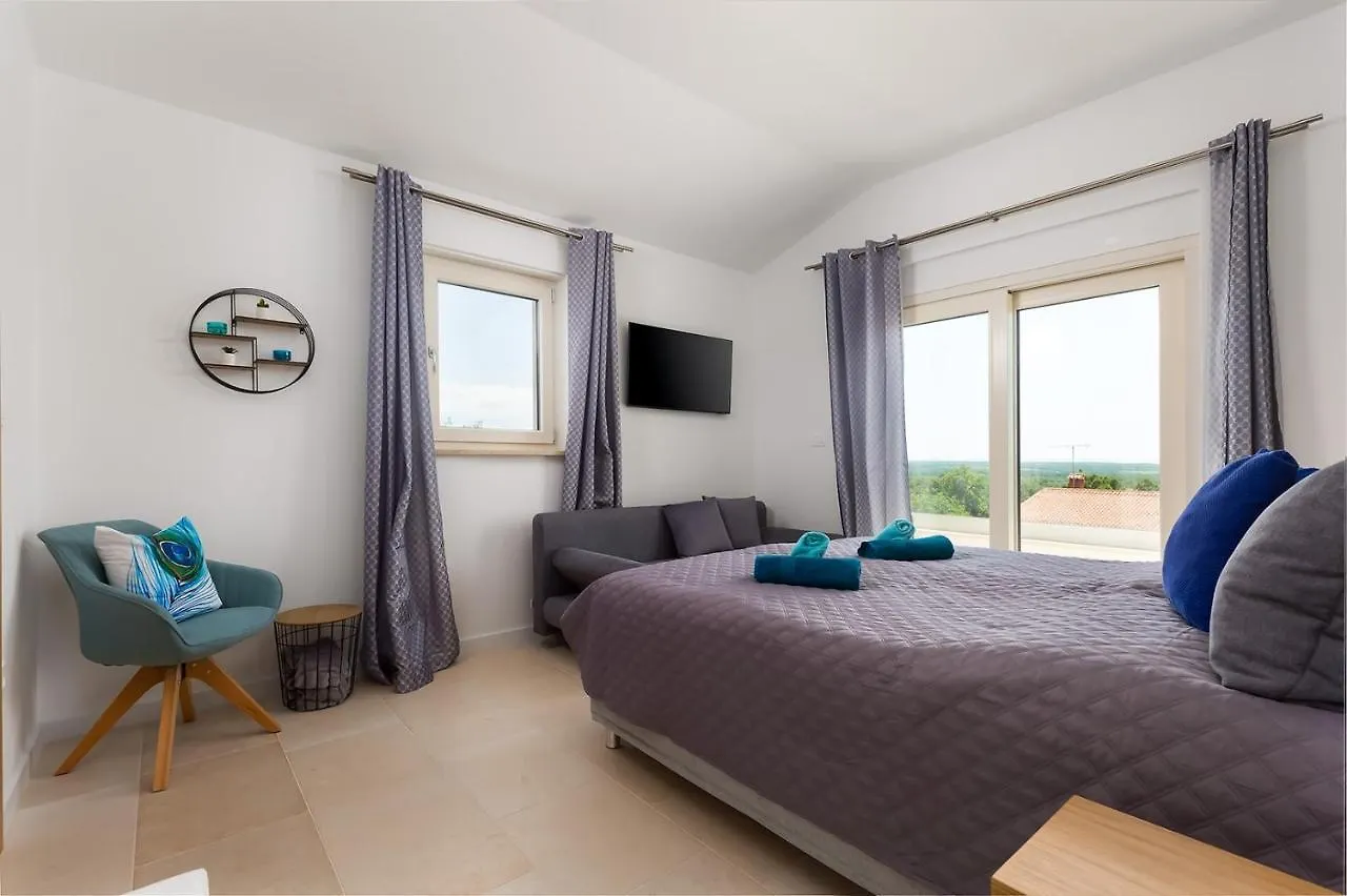 Villa Carimelli Kaštelir